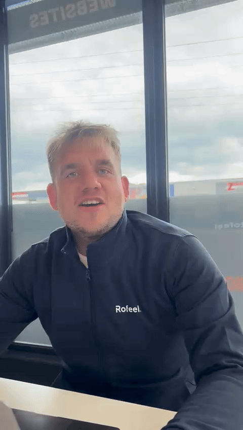 Review GIF 4 - Zijkant